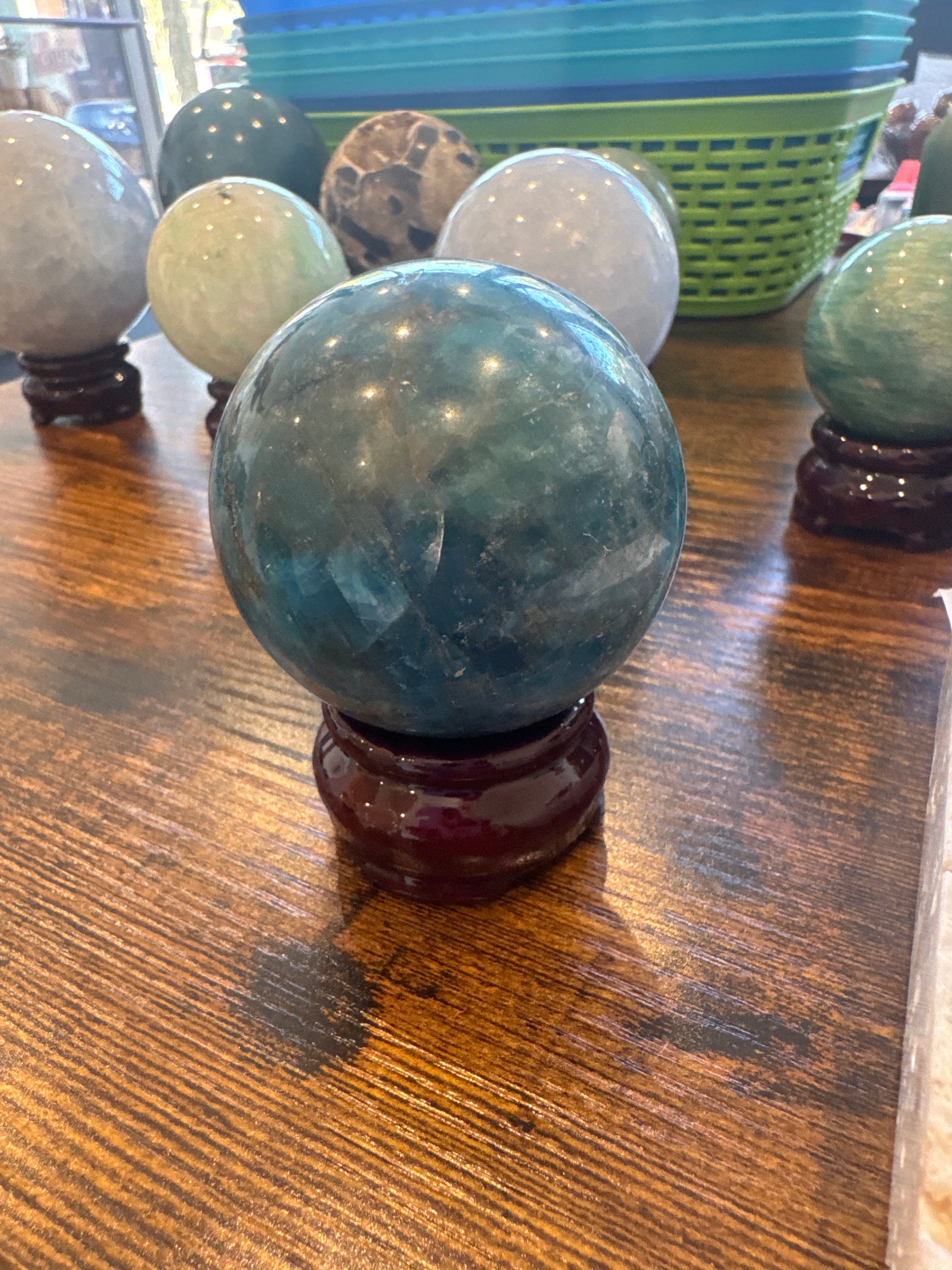 Apatite Med Sphere