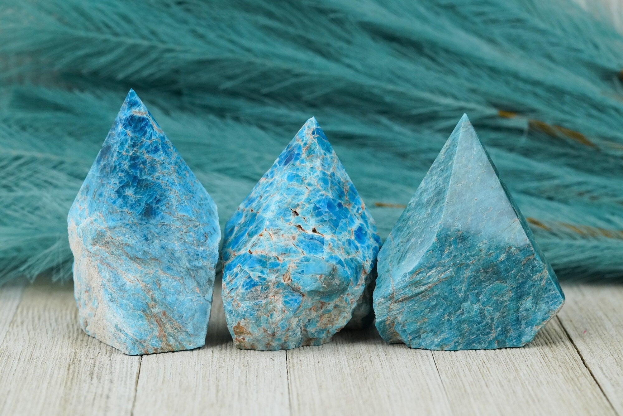 Large Raw Apatite point