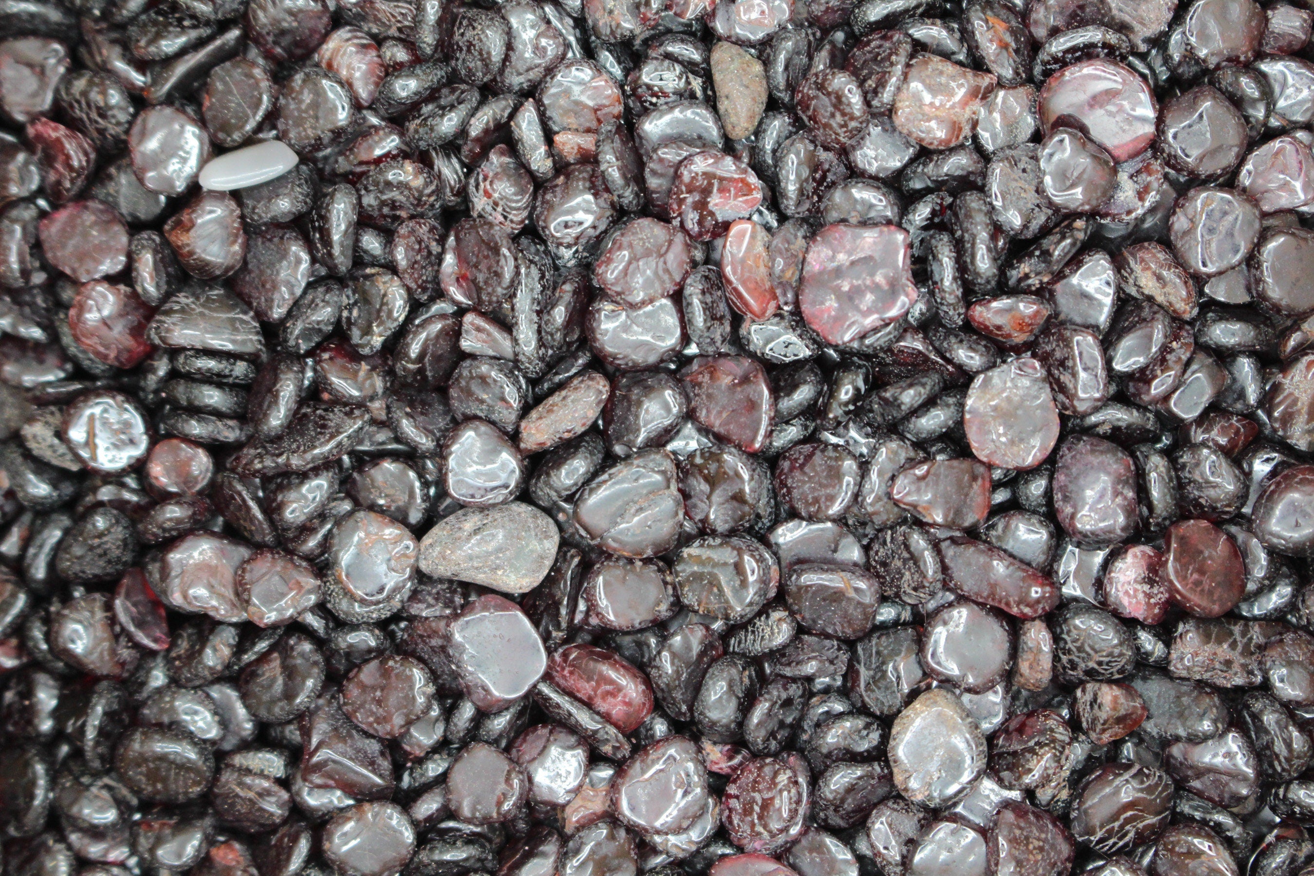Garnet Stone Tumbled Crystal Chips