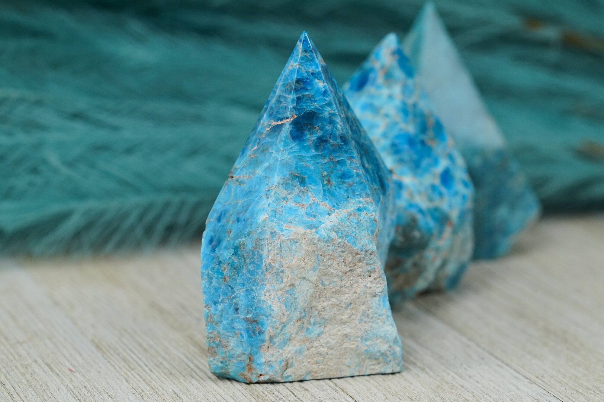 Large Raw Apatite point