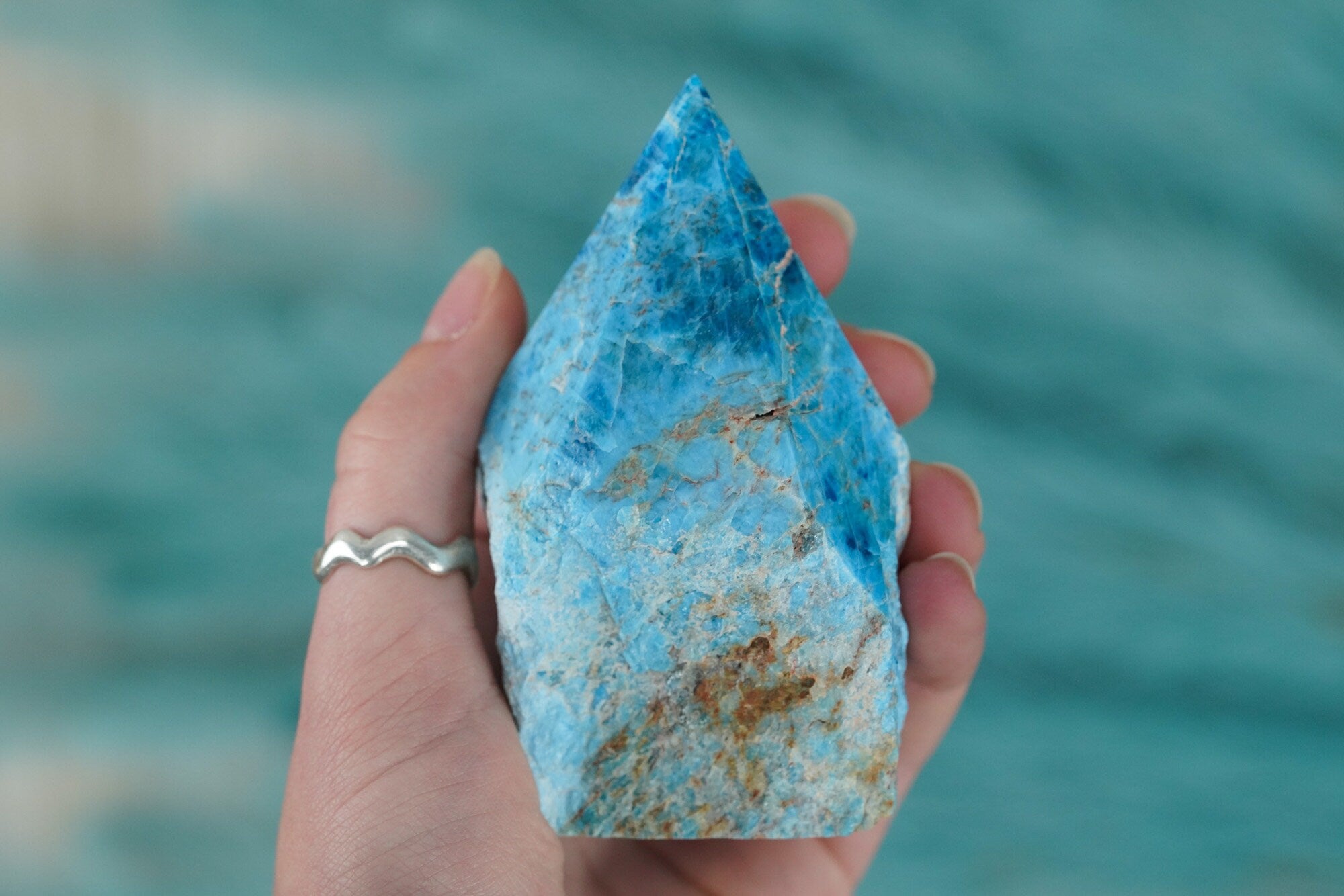 Large Raw Apatite point