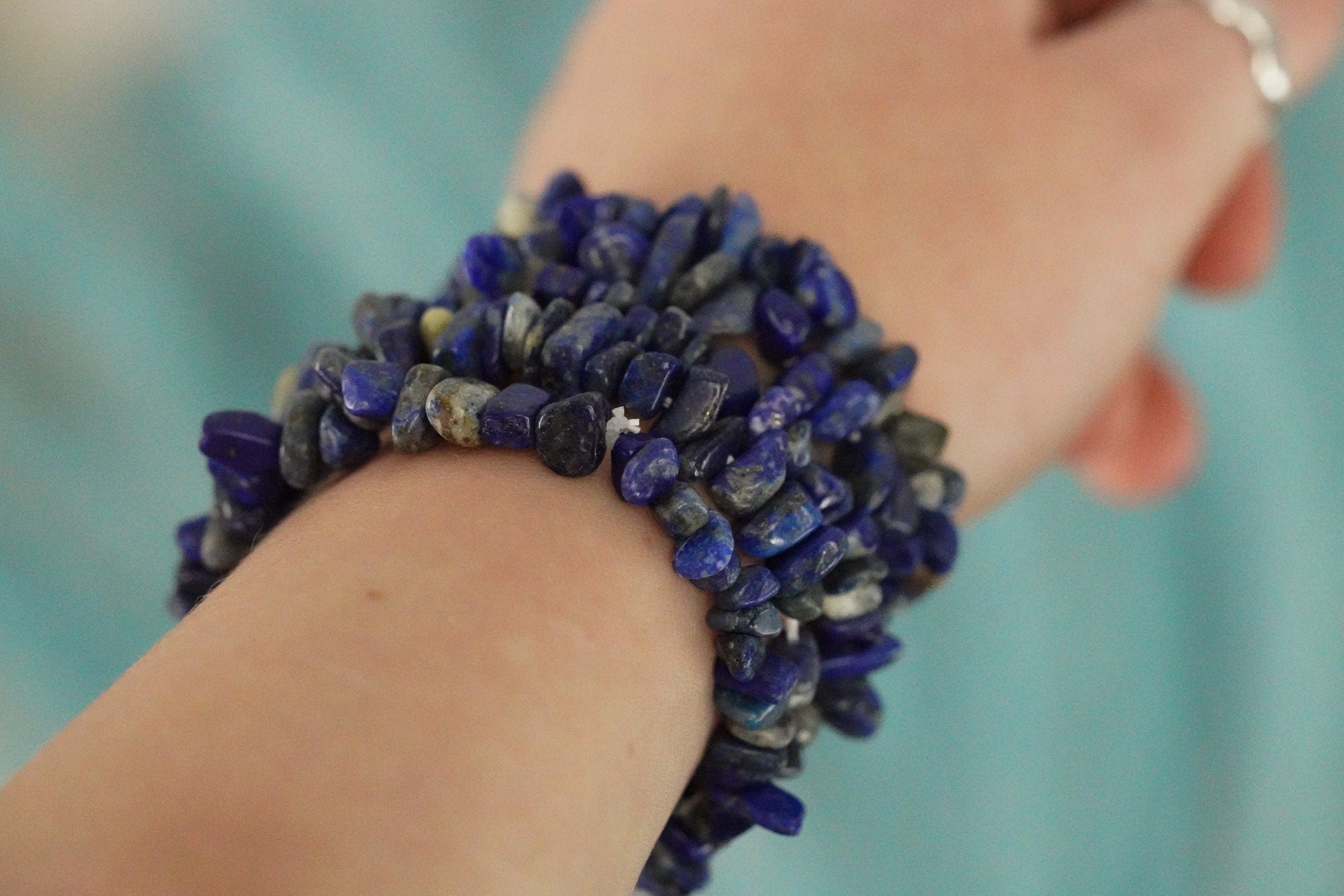 Lapis Lazuli Tumbled Stone Crystal Chip Bracelet