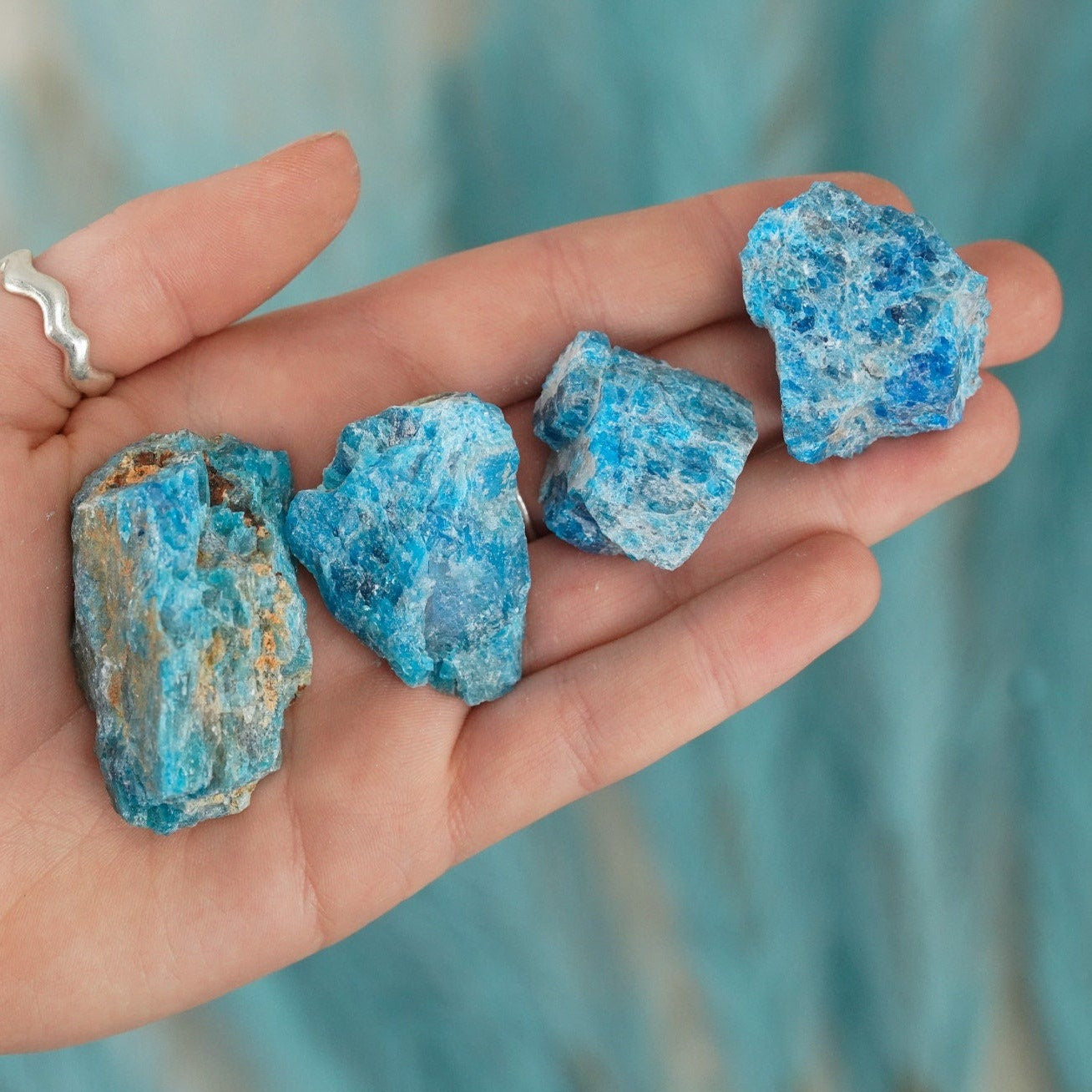 Raw Apatite Rough Stone