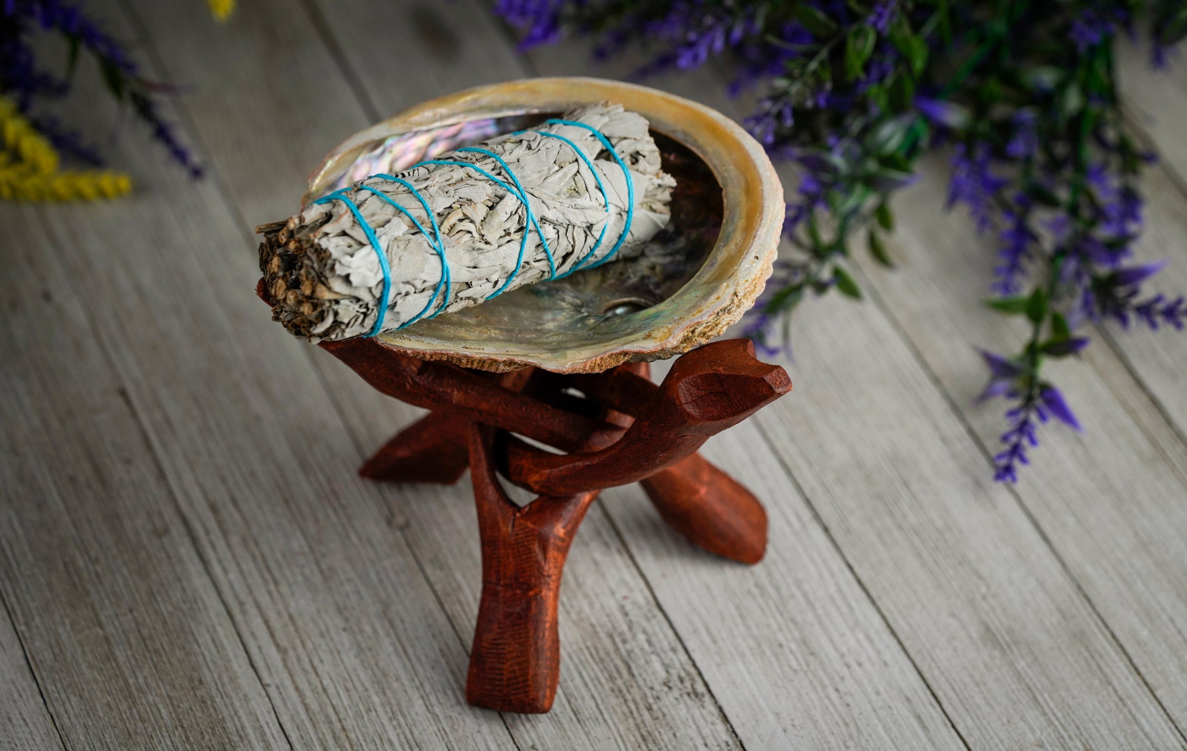 Smudge Kit - Includes: Large Abalone Shell, White Sage Stick, 7in Wood Tripod