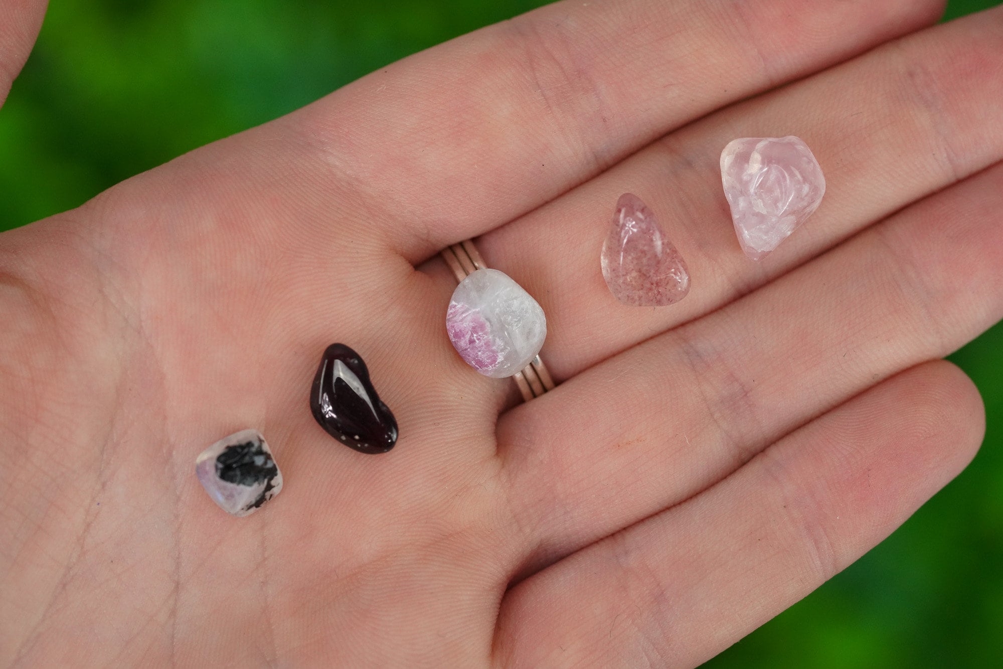 Love Tumbled Chip Crystal Set