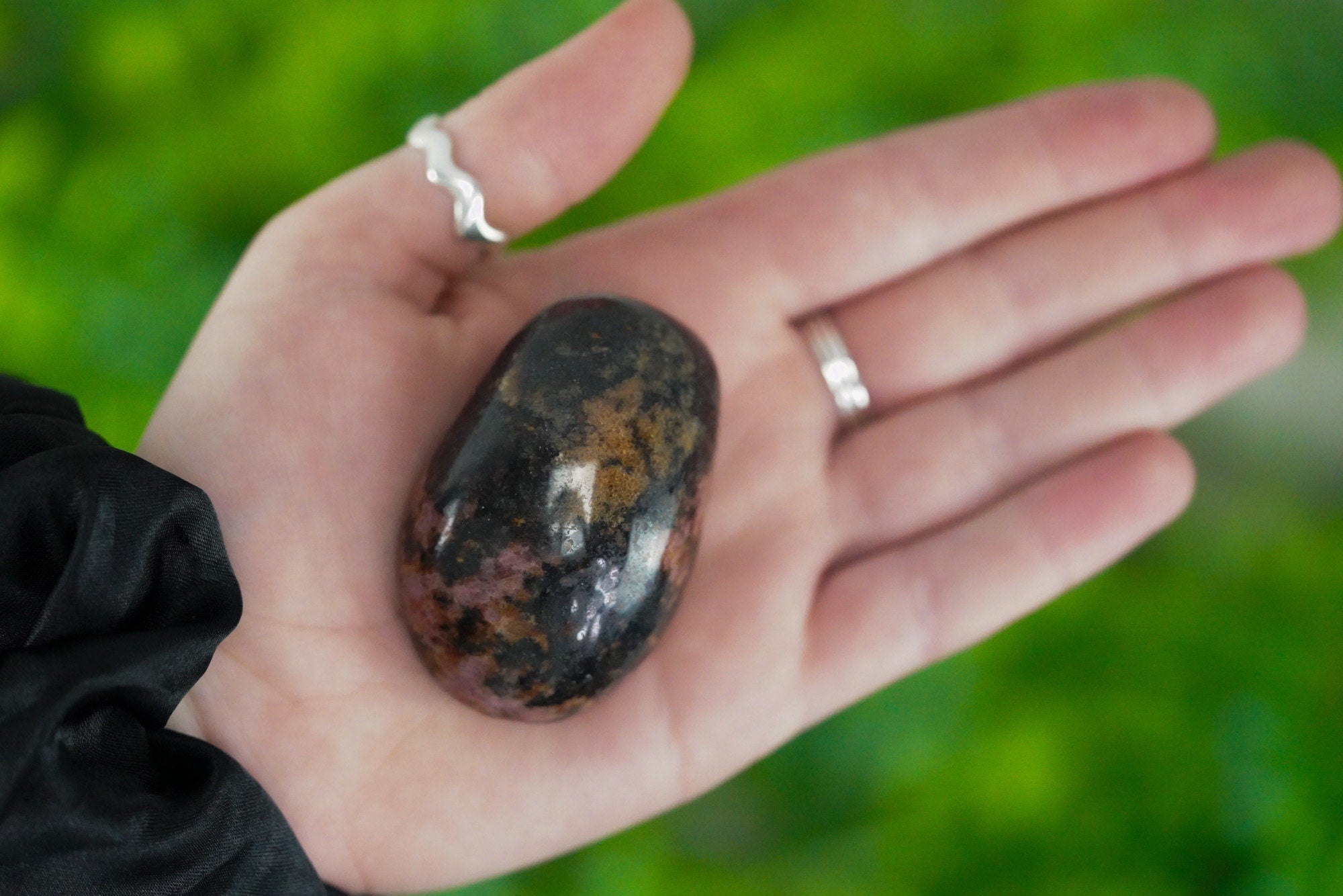 Rhodonite Palm Stone