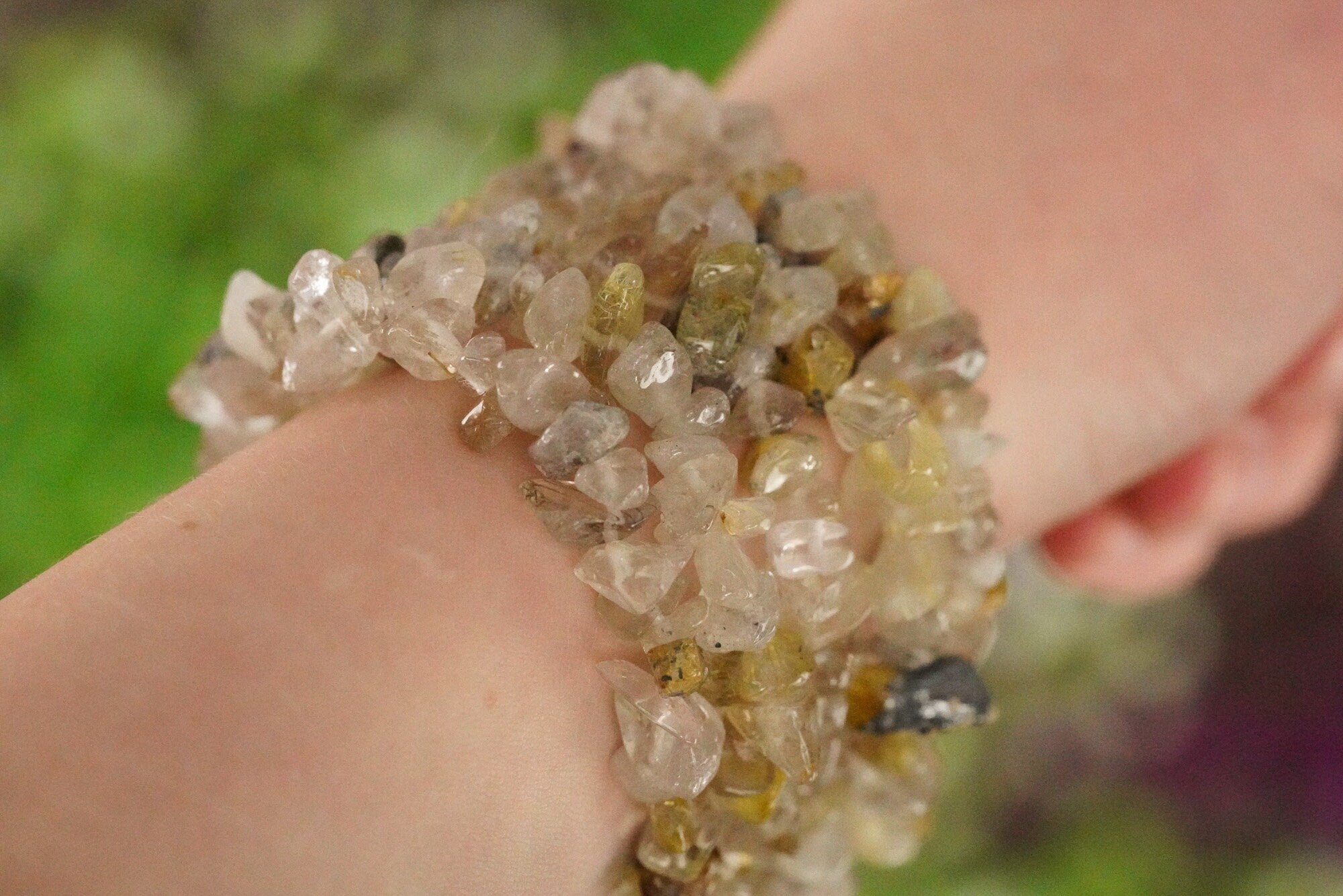 Rutilated Quartz Tumbled Stone Crystal Chip Bracelet