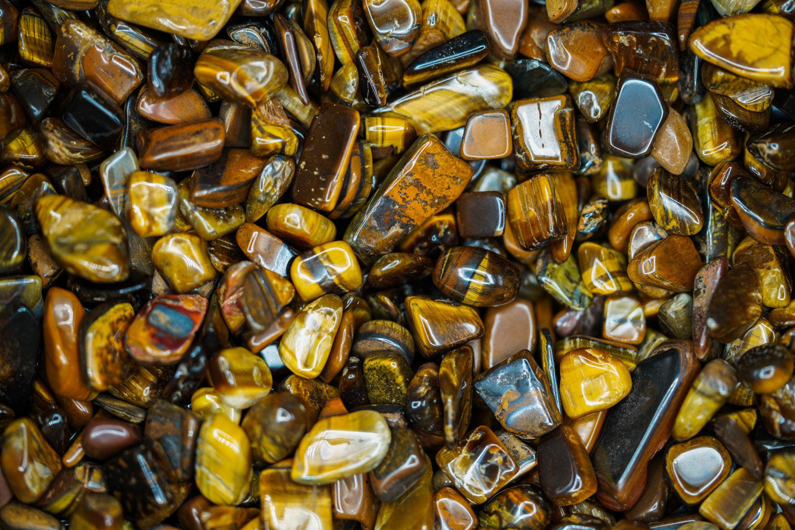 Tigers Eye Tumbled Crystal Chips